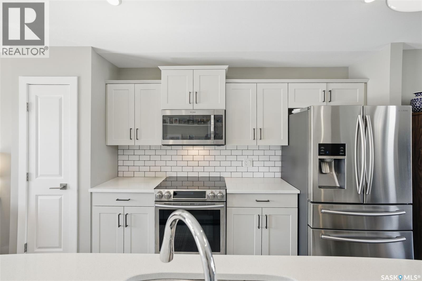 918 Pringle Cove, Saskatoon, Saskatchewan  S7T 0V6 - Photo 8 - SK030282