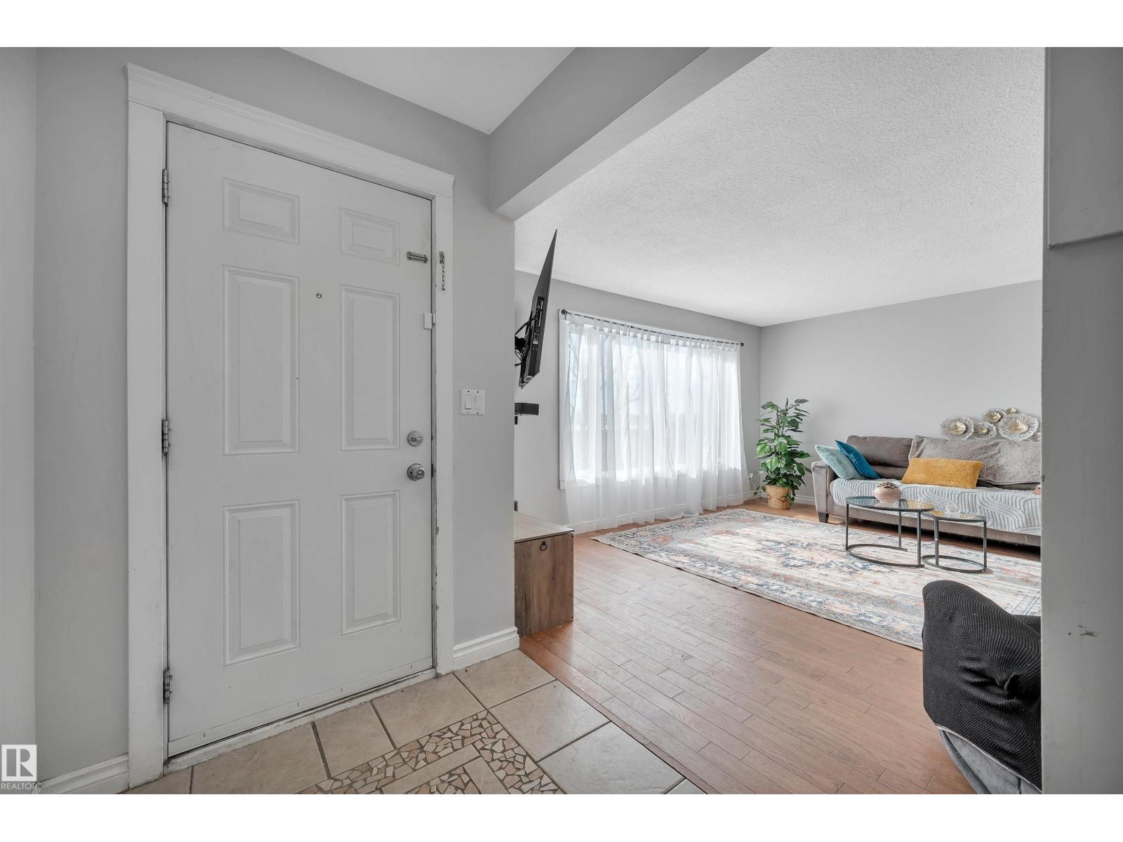 8408 133 A Av Nw, Edmonton, Alberta  T5E 1E9 - Photo 8 - E4477284