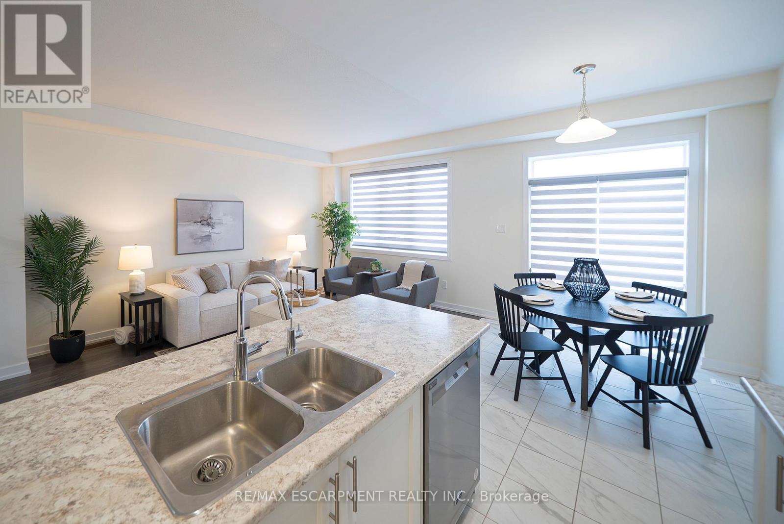 196 Wilmot Road, Brantford, Ontario  N3T 0W7 - Photo 10 - X12879598