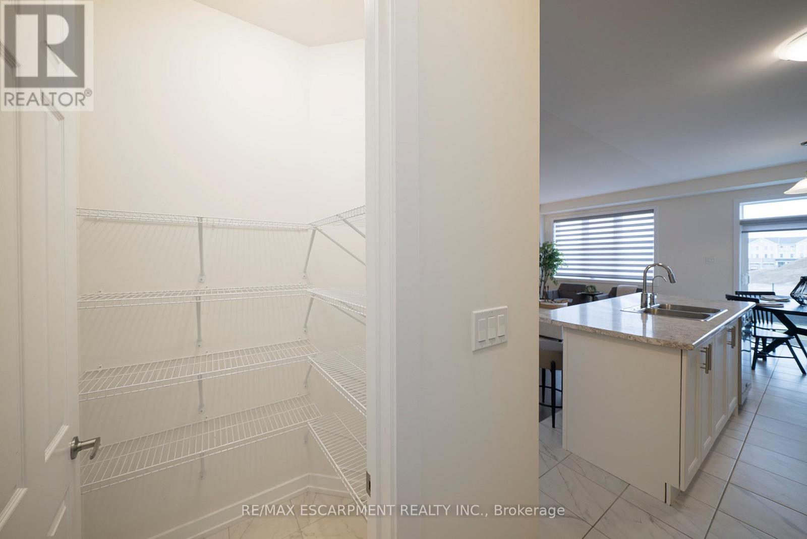 196 Wilmot Road, Brantford, Ontario  N3T 0W7 - Photo 12 - X12879598