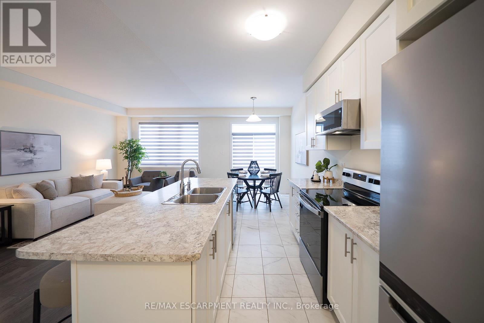 196 Wilmot Road, Brantford, Ontario  N3T 0W7 - Photo 8 - X12879598