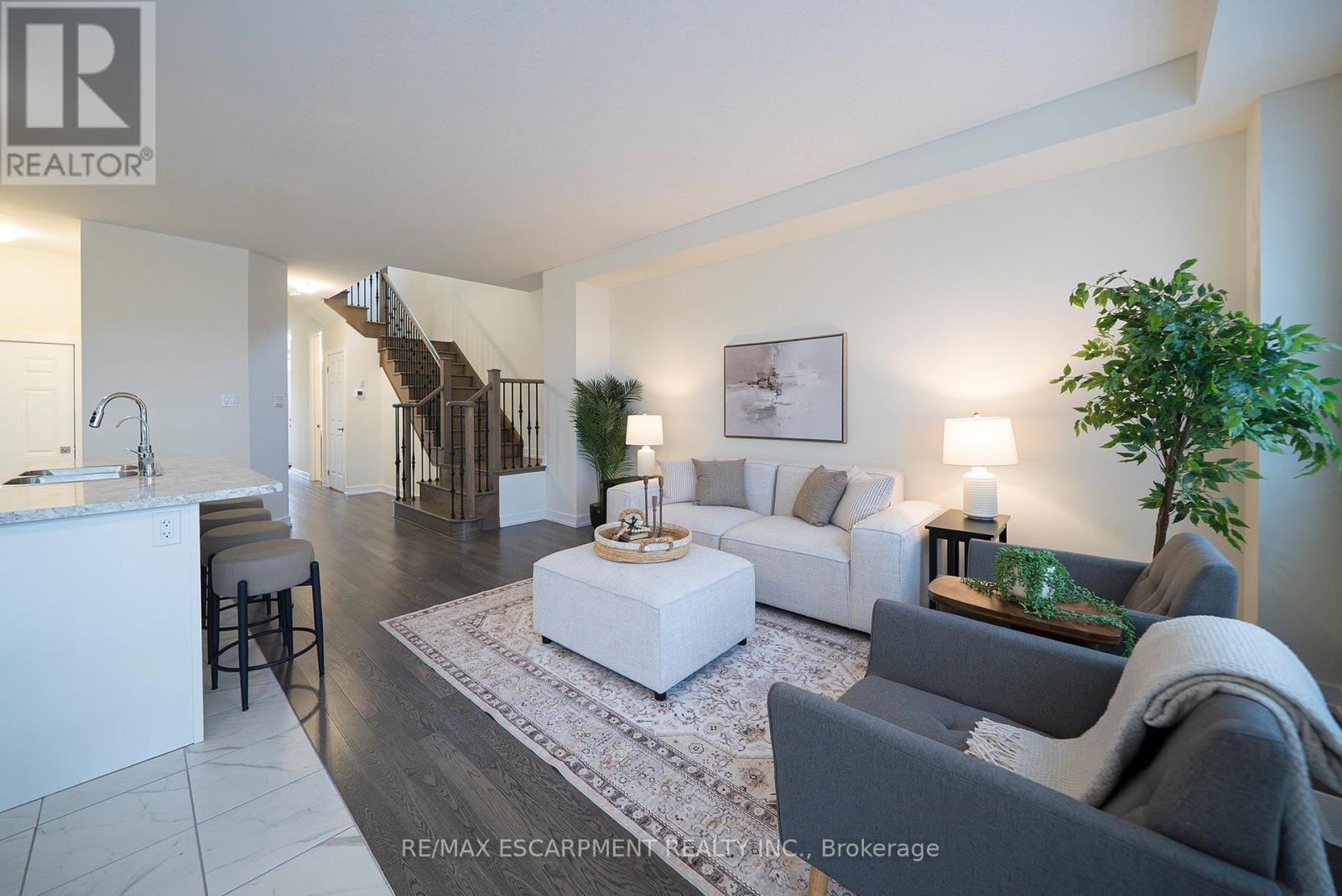 196 Wilmot Road, Brantford, Ontario  N3T 0W7 - Photo 9 - X12879598