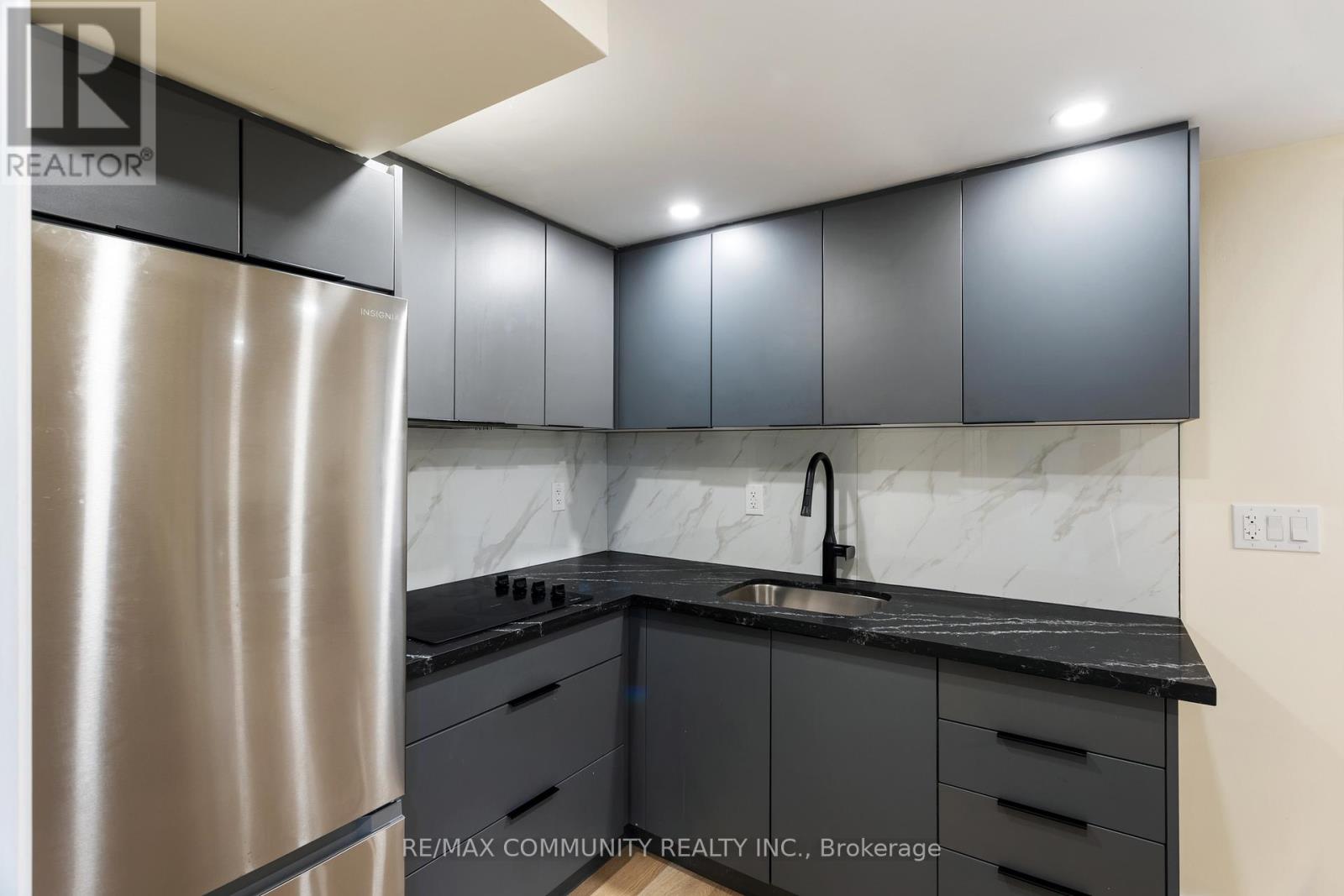 127 Glenvalley Drive, Cambridge, Ontario  N1T 1R1 - Photo 42 - X12879782