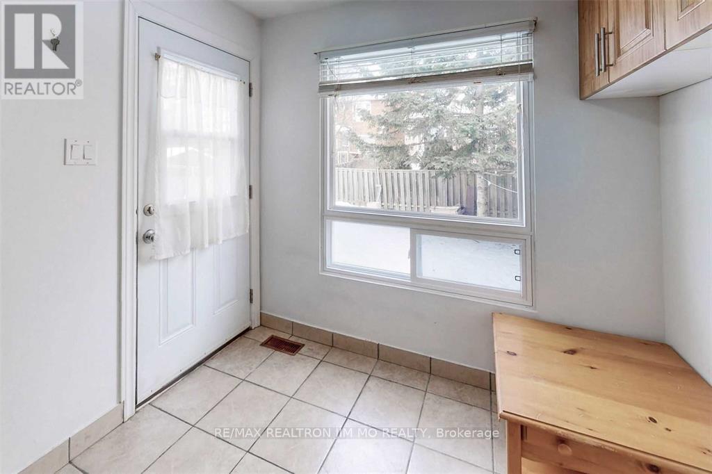 34 Ponymill Drive, Toronto, Ontario  M1V 2Y1 - Photo 15 - E12717262