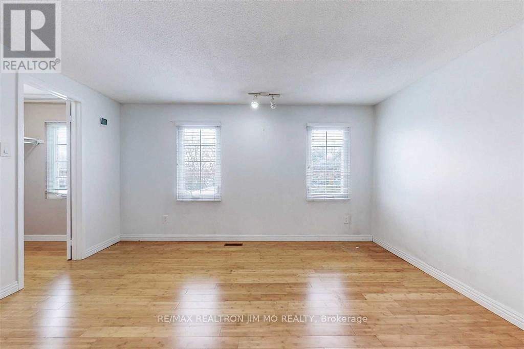 34 Ponymill Drive, Toronto, Ontario  M1V 2Y1 - Photo 23 - E12717262