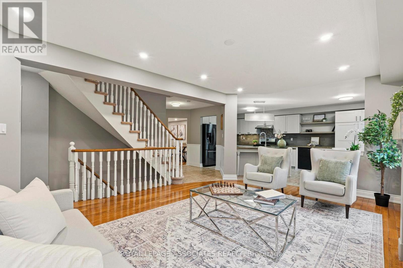 1044 Langford Street, Oshawa, Ontario  L1K 2W1 - Photo 17 - E12876334