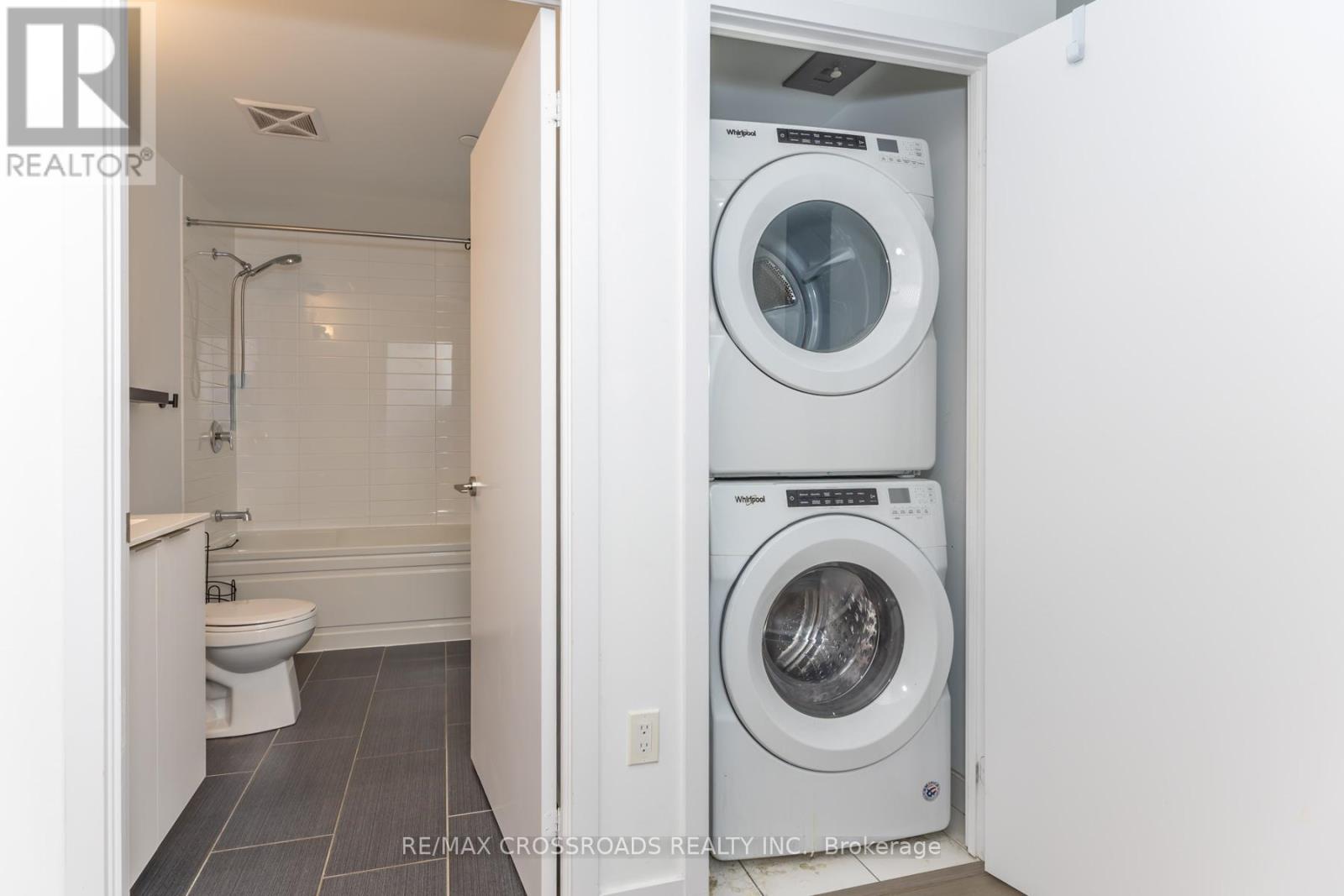 3913 - 30 Shore Breeze Drive N, Toronto, Ontario  M8V 0J1 - Photo 10 - W12870818