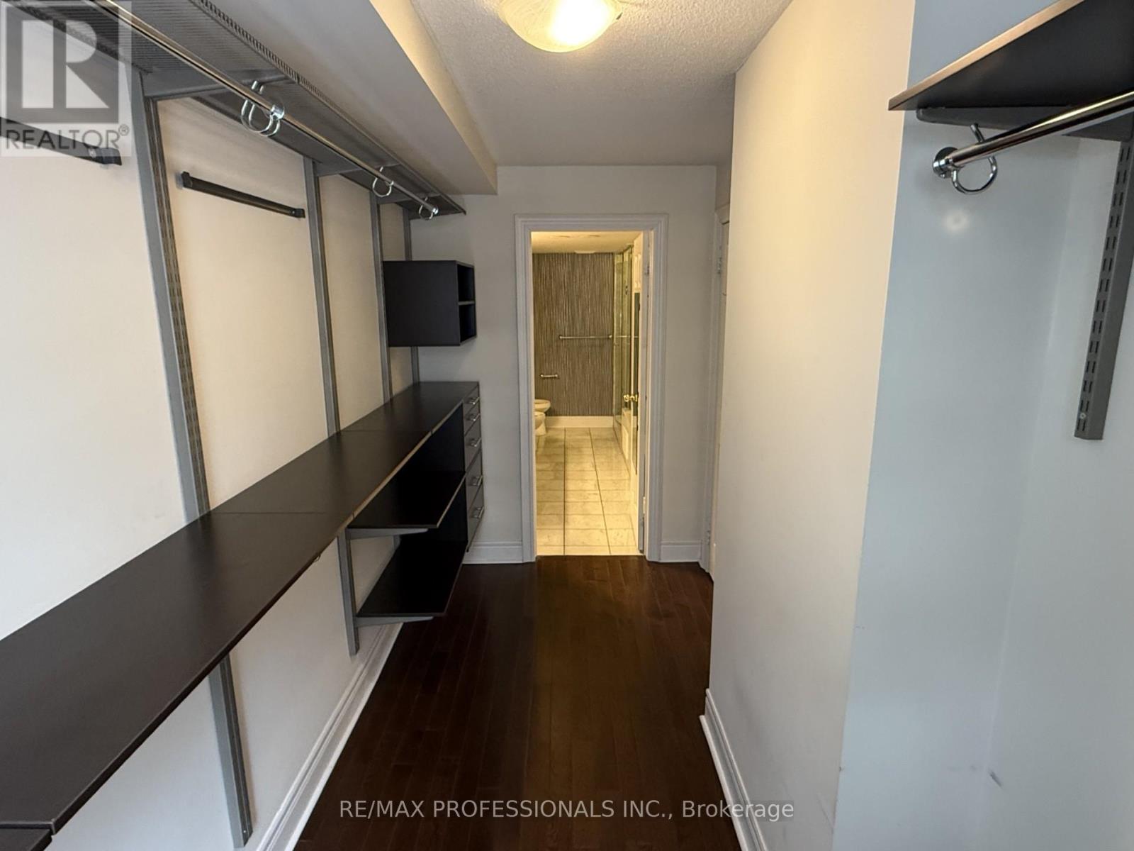 72 Upper Duke Crescent, Markham, Ontario  L6G 0B6 - Photo 15 - N12782946