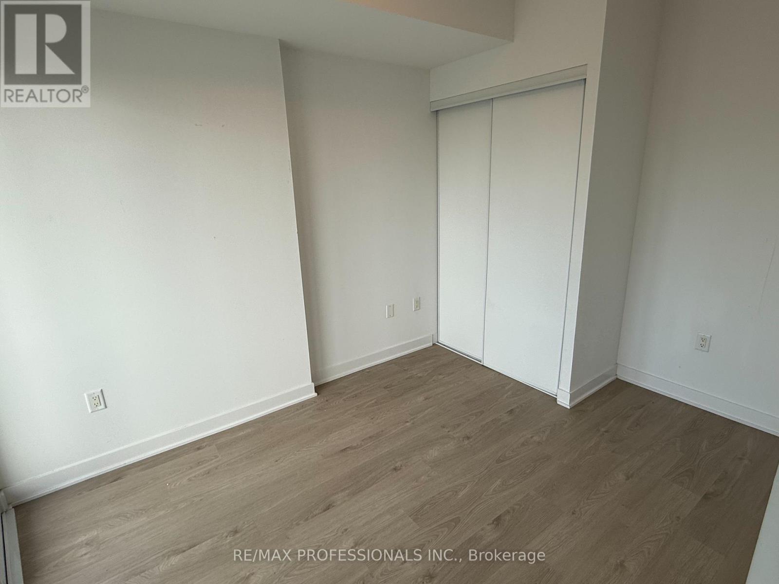 1501 - 3900 Confederation Parkway, Mississauga, Ontario  L5B 0M3 - Photo 15 - W12875688