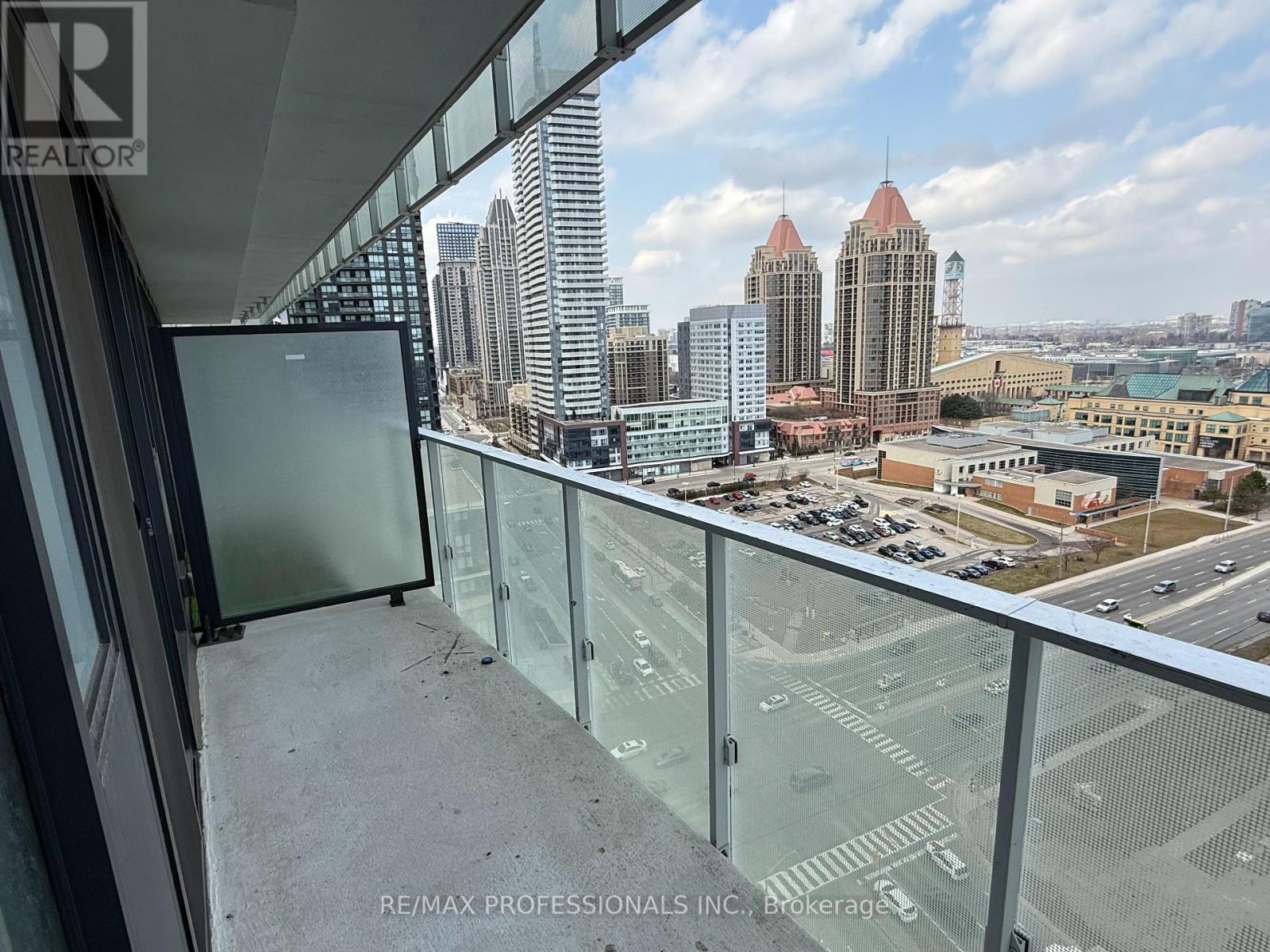 1501 - 3900 Confederation Parkway, Mississauga, Ontario  L5B 0M3 - Photo 22 - W12875688