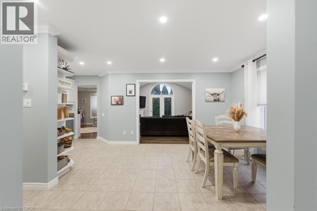 7 Vidal Court, Grimsby, Ontario  L3M 5R8 - Photo 9 - 40810267