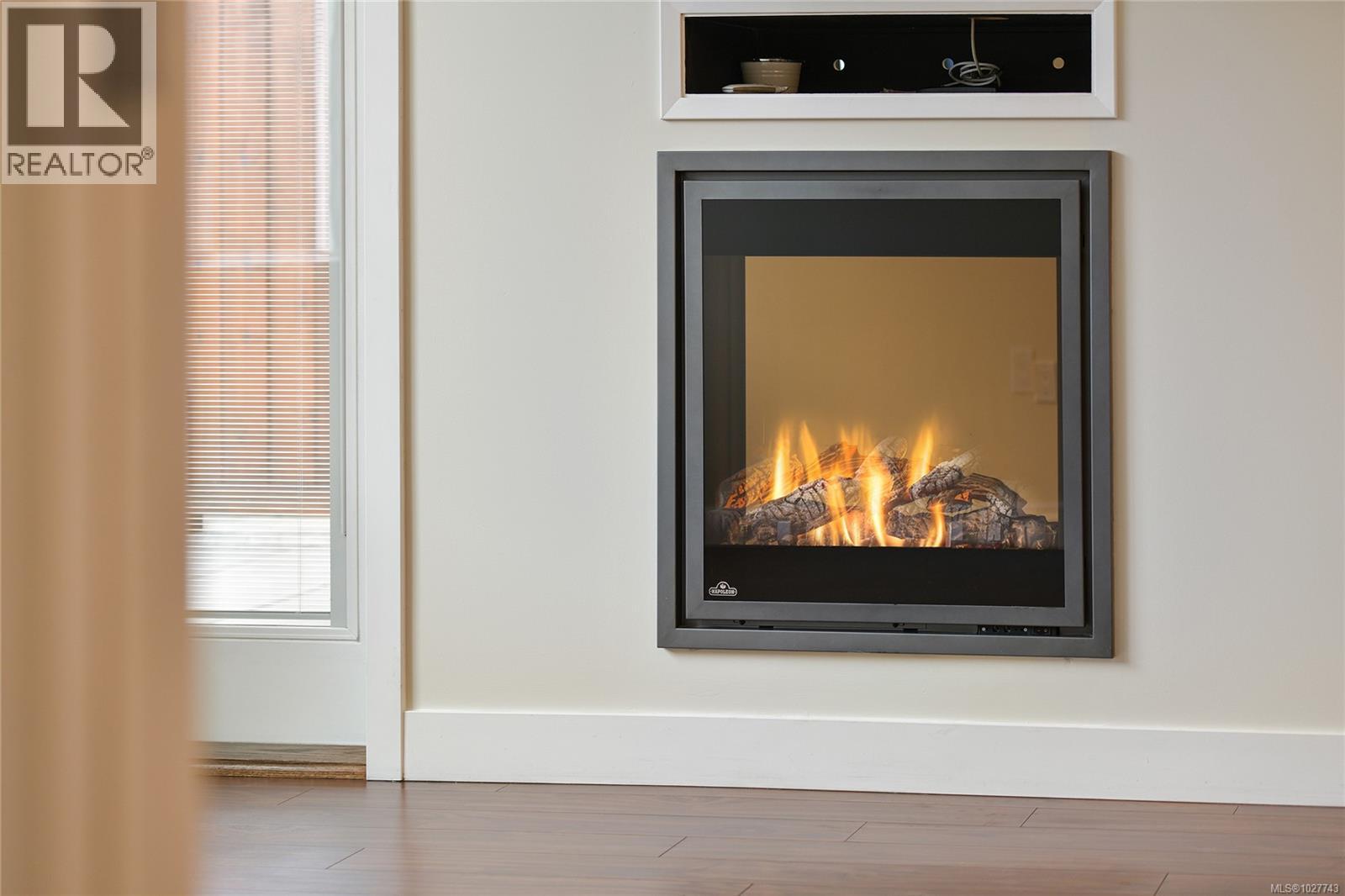 106 4040 Borden St, Saanich, British Columbia  V8X 2E9 - Photo 11 - 1027743