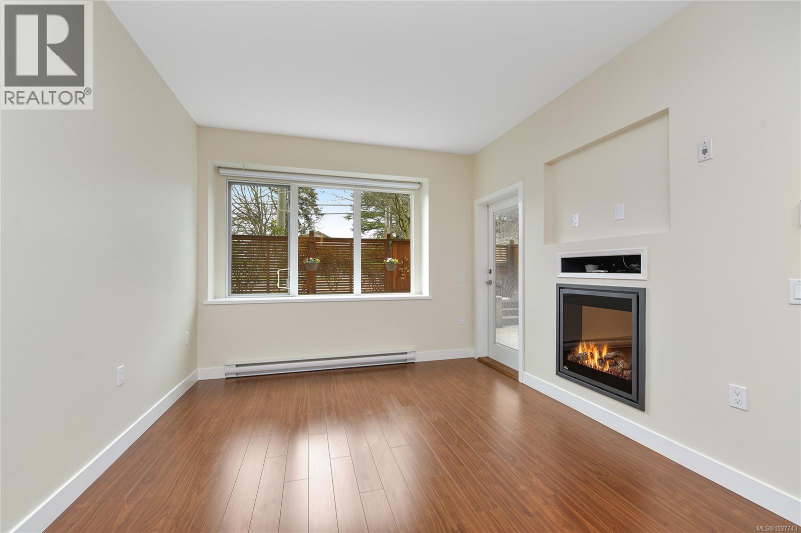 106 4040 Borden St, Saanich, British Columbia  V8X 2E9 - Photo 13 - 1027743