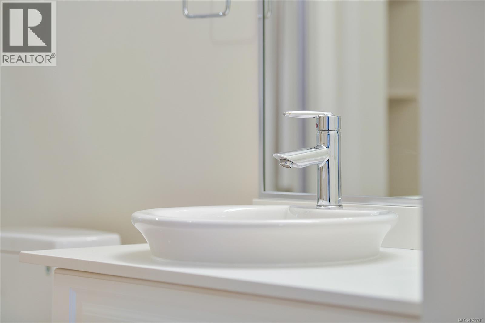 106 4040 Borden St, Saanich, British Columbia  V8X 2E9 - Photo 28 - 1027743