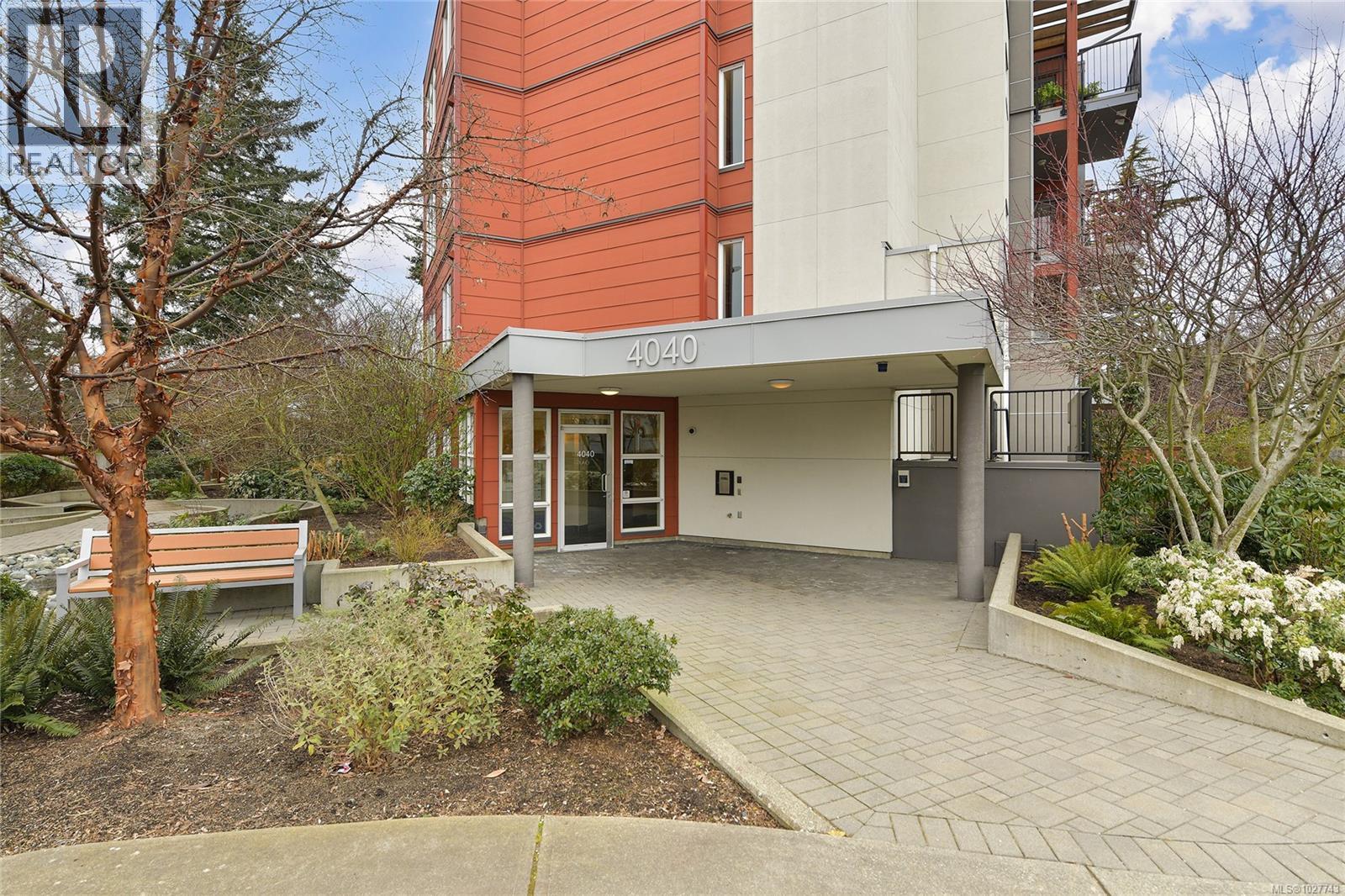 106 4040 Borden St, Saanich, British Columbia  V8X 2E9 - Photo 3 - 1027743