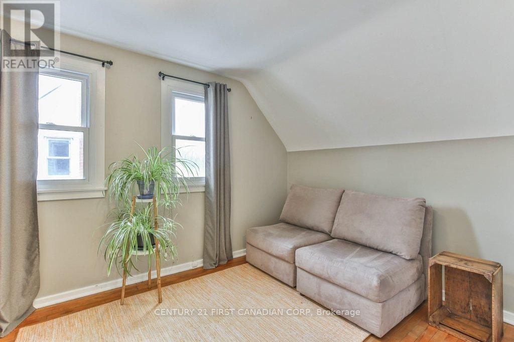 715 Grosvenor Street, London East, Ontario  N5Y 3T7 - Photo 24 - X12879940