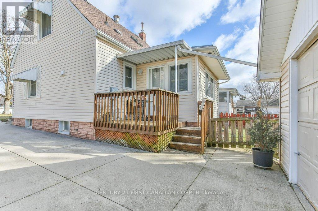 715 Grosvenor Street, London East, Ontario  N5Y 3T7 - Photo 32 - X12879940