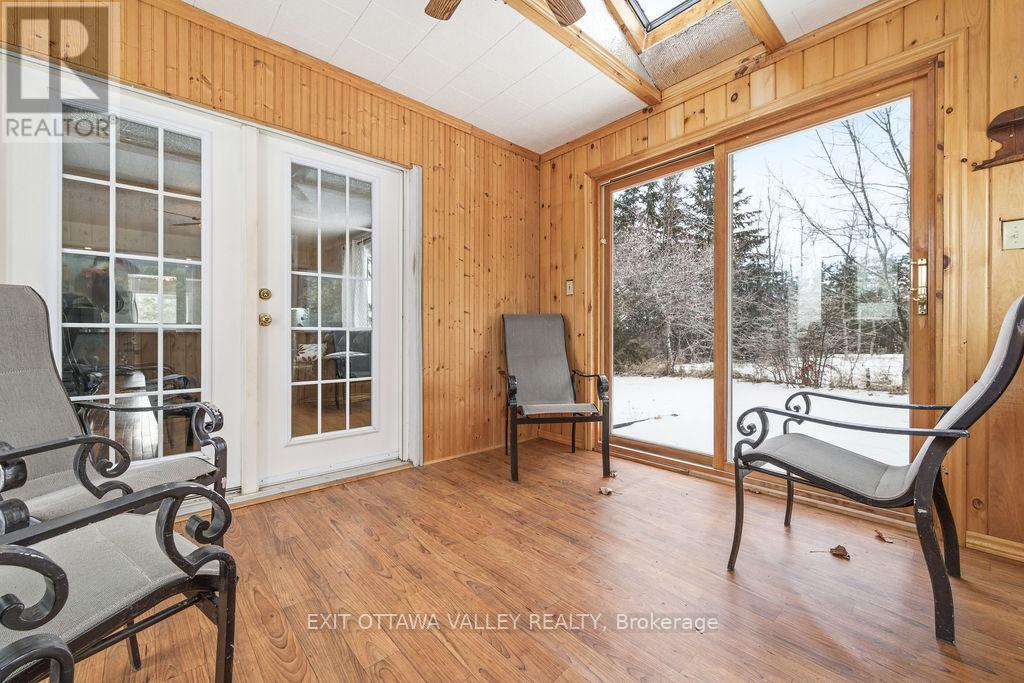 18 Dandelion Drive, Whitewater Region, Ontario  K0J 1Y0 - Photo 29 - X12879854