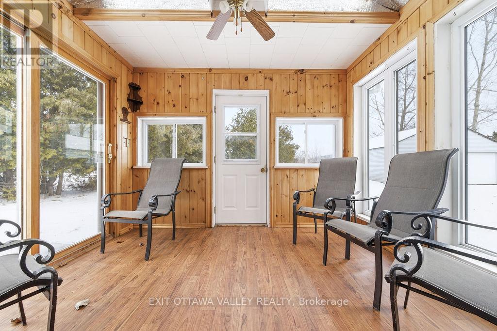 18 Dandelion Drive, Whitewater Region, Ontario  K0J 1Y0 - Photo 30 - X12879854