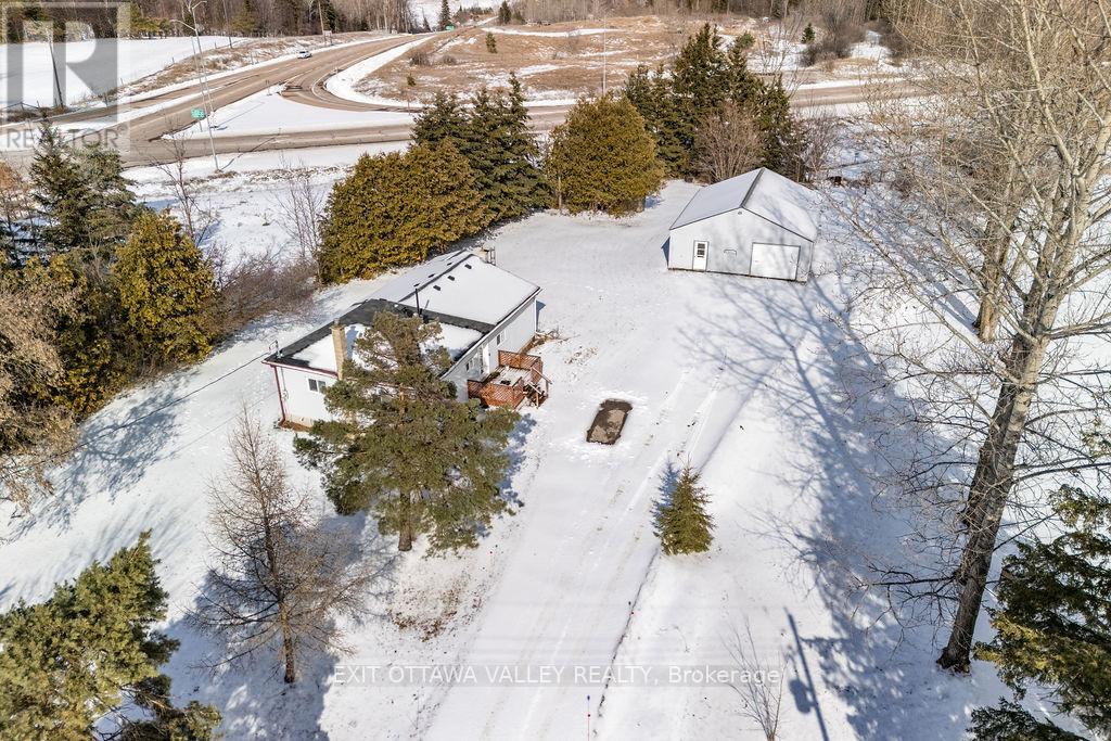 18 Dandelion Drive, Whitewater Region, Ontario  K0J 1Y0 - Photo 39 - X12879854