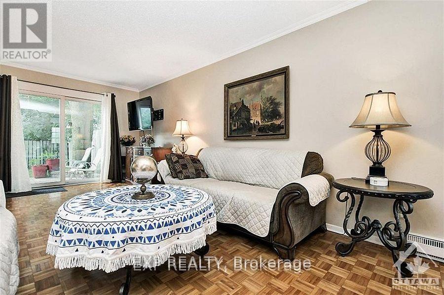 15 Jansen Road, Ottawa, Ontario  K2H 5W6 - Photo 6 - X12879888