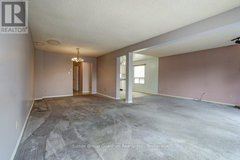 7215 Aspen Avenue, Mississauga, Ontario  L5N 5N9 - Photo 12 - W12879808