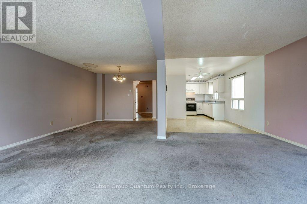 7215 Aspen Avenue, Mississauga, Ontario  L5N 5N9 - Photo 13 - W12879808