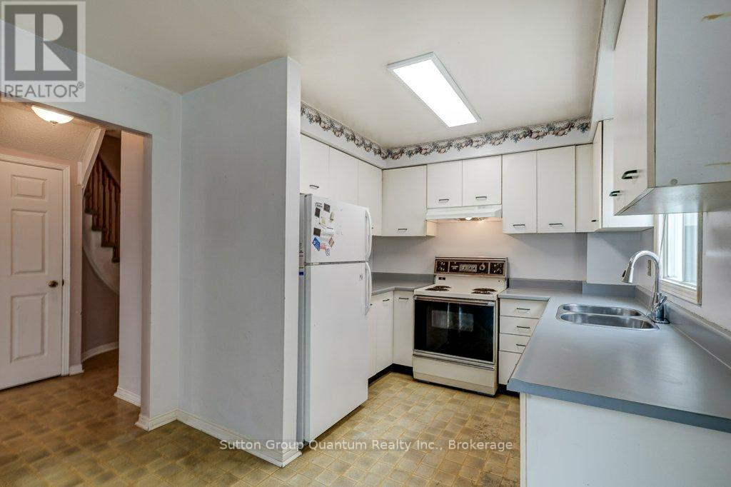 7215 Aspen Avenue, Mississauga, Ontario  L5N 5N9 - Photo 17 - W12879808