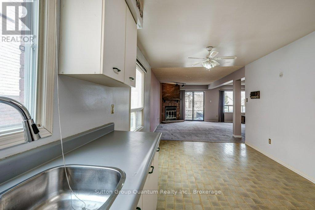 7215 Aspen Avenue, Mississauga, Ontario  L5N 5N9 - Photo 19 - W12879808