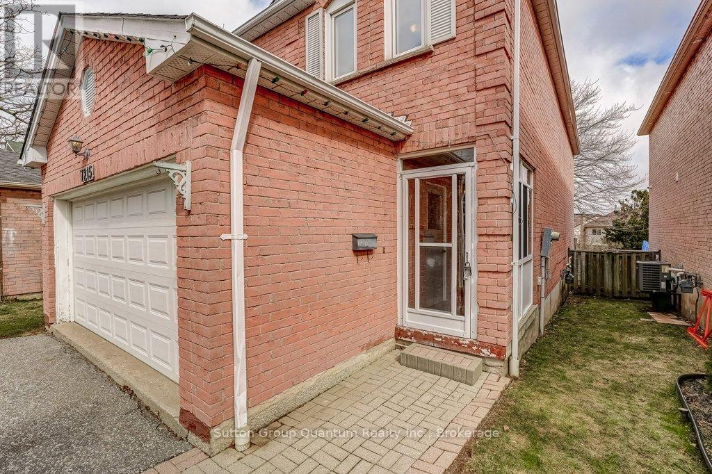 7215 Aspen Avenue, Mississauga, Ontario  L5N 5N9 - Photo 5 - W12879808