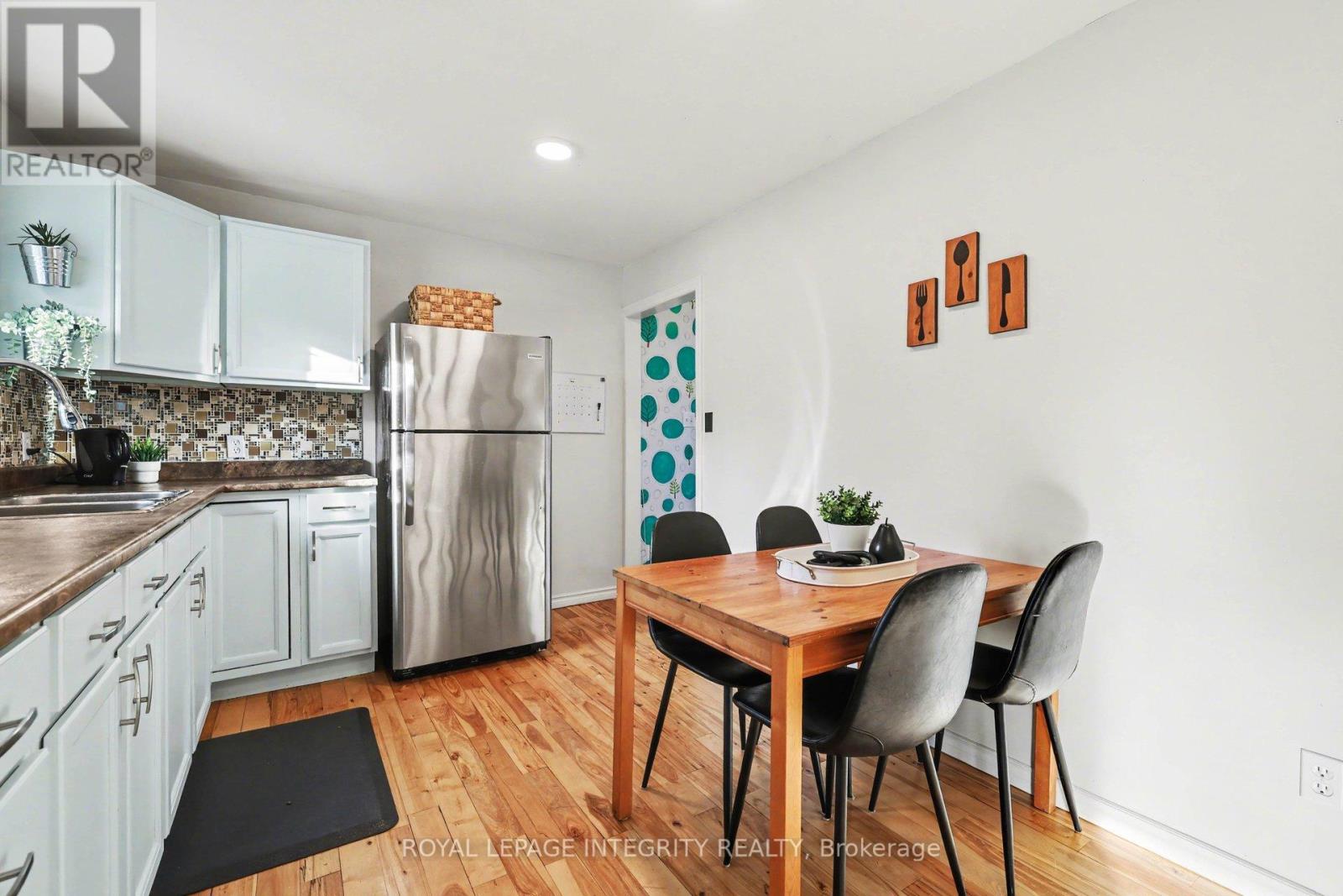 35 Robinson Street, Perth, Ontario  K7H 2E7 - Photo 11 - X12879686