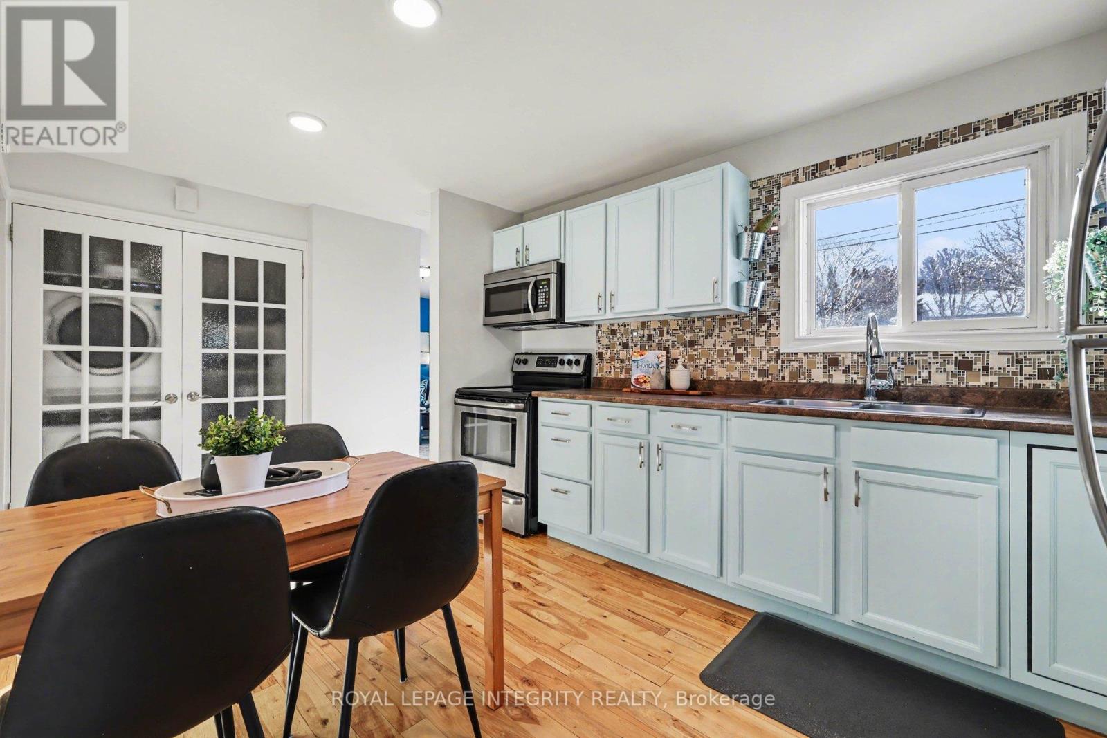 35 Robinson Street, Perth, Ontario  K7H 2E7 - Photo 10 - X12879686