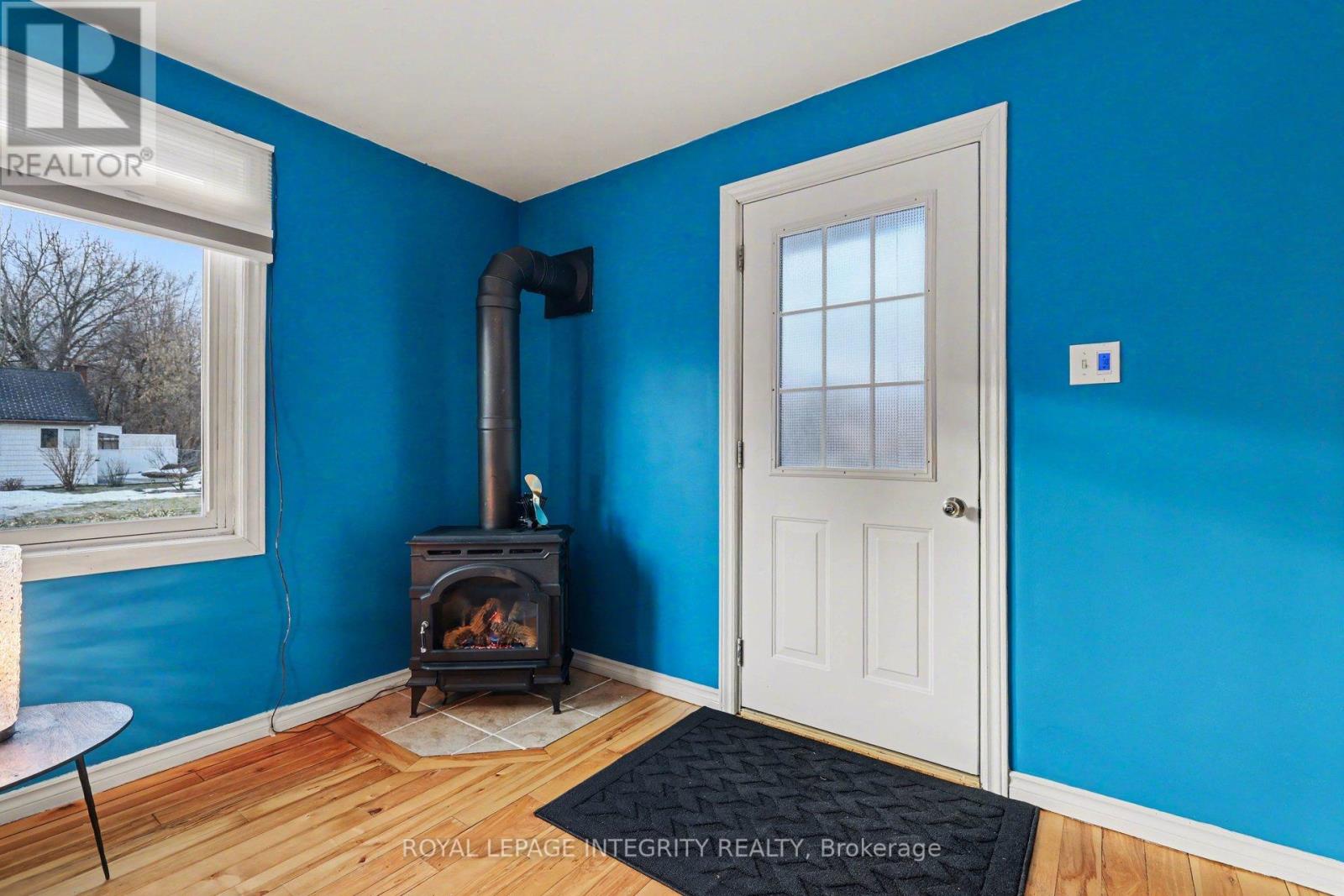 35 Robinson Street, Perth, Ontario  K7H 2E7 - Photo 5 - X12879686