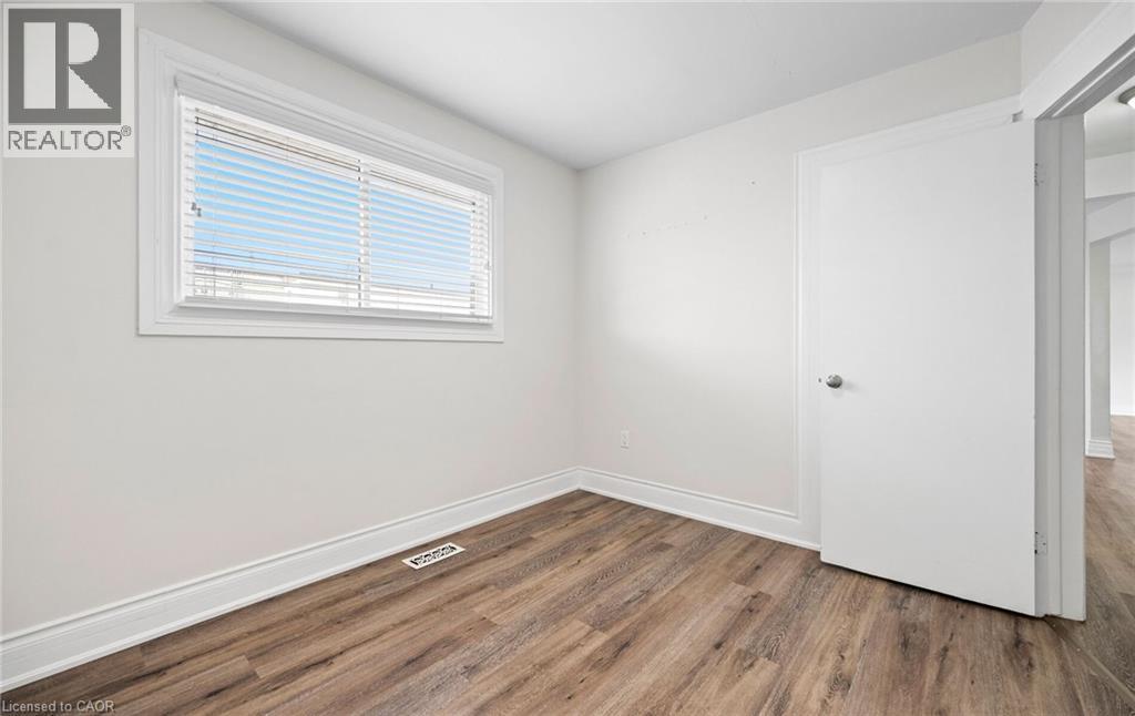 11 Rockwood Avenue, St. Catharines, Ontario  L2P 1E3 - Photo 24 - 40794830