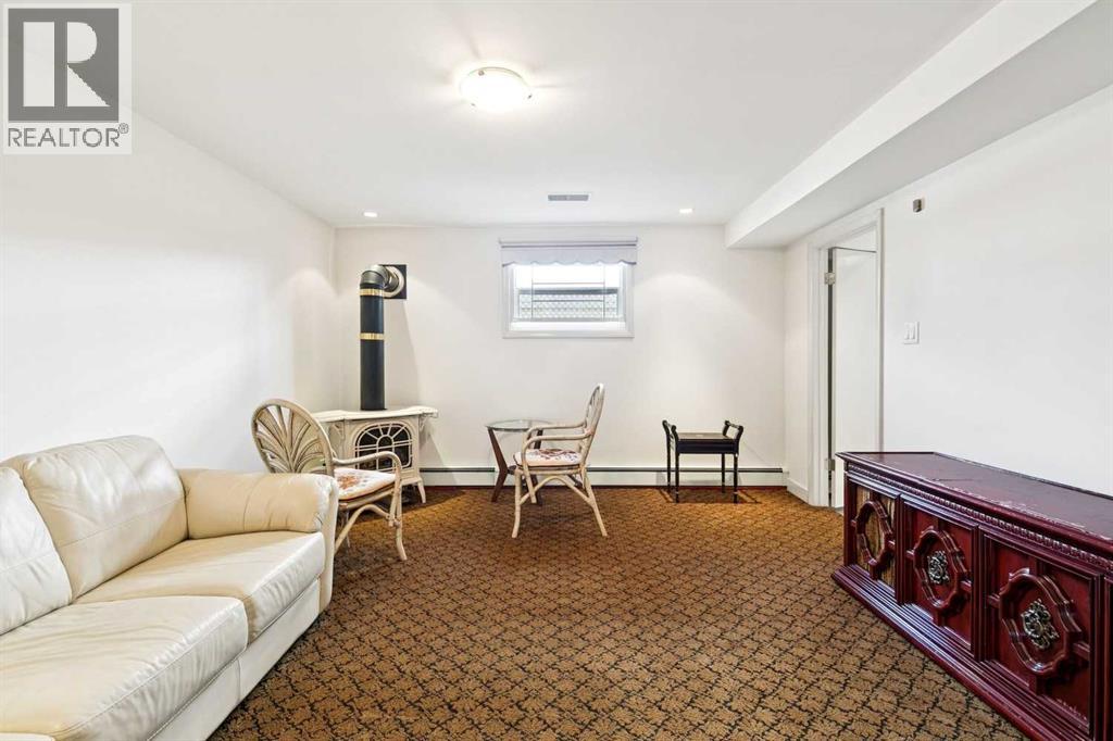 1228 Richland Road Ne, Calgary, Alberta  T2E 5M5 - Photo 18 - A2271078