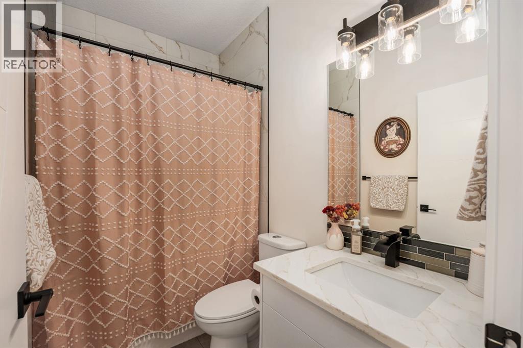 3 Lakewood Mews, Strathmore, Alberta  T1P 0G6 - Photo 39 - A2283325