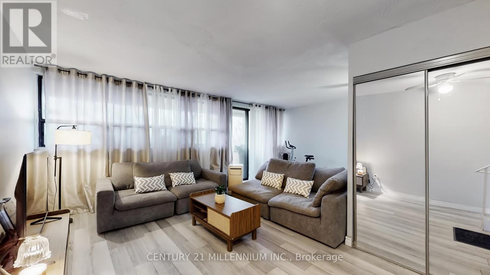 204 - 188 Mill Street S, Brampton, Ontario  L6Y 1T8 - Photo 3 - W12822408