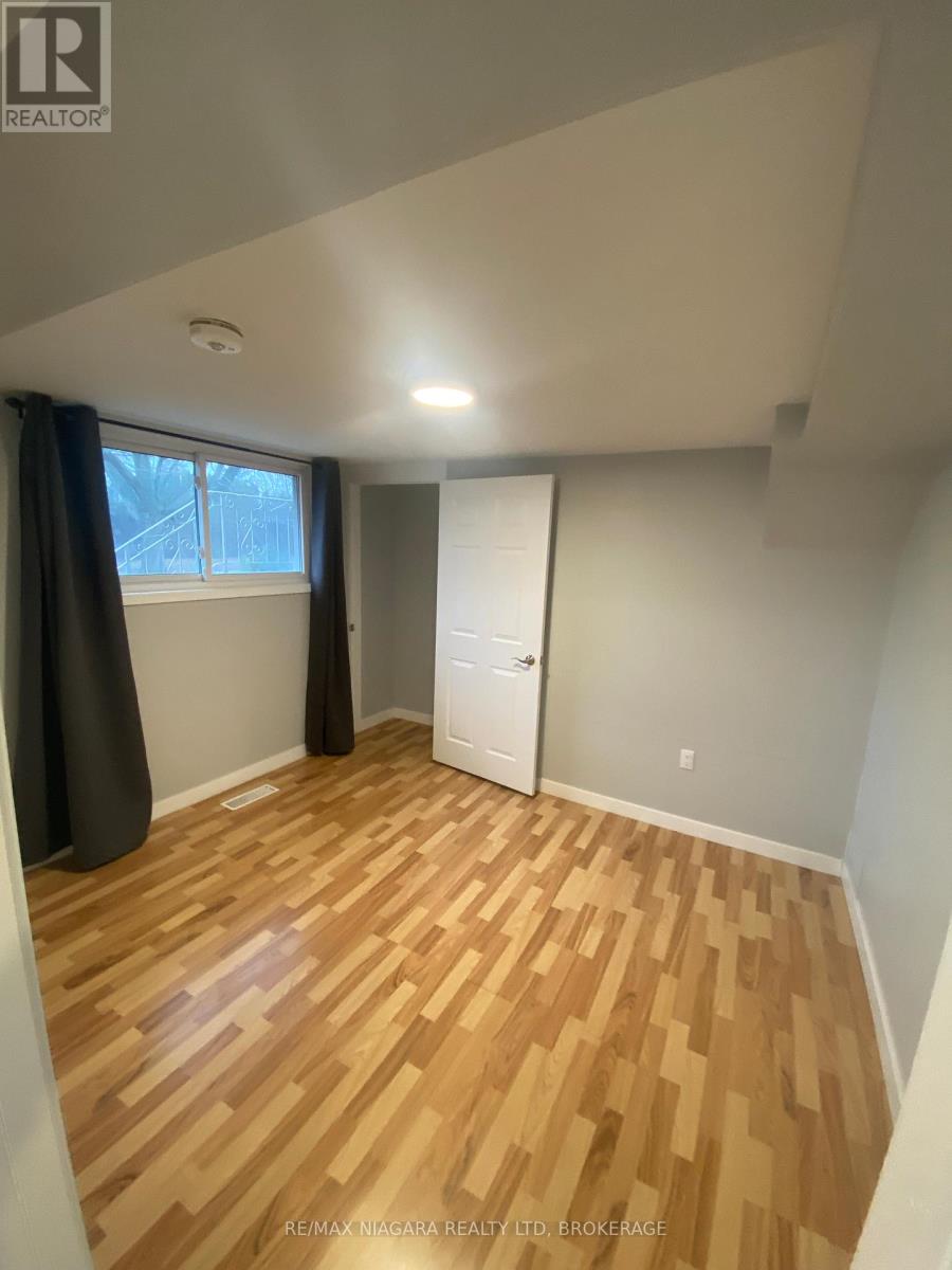 1 Braden Avenue, Welland, Ontario  L3C 2R6 - Photo 10 - X12879920