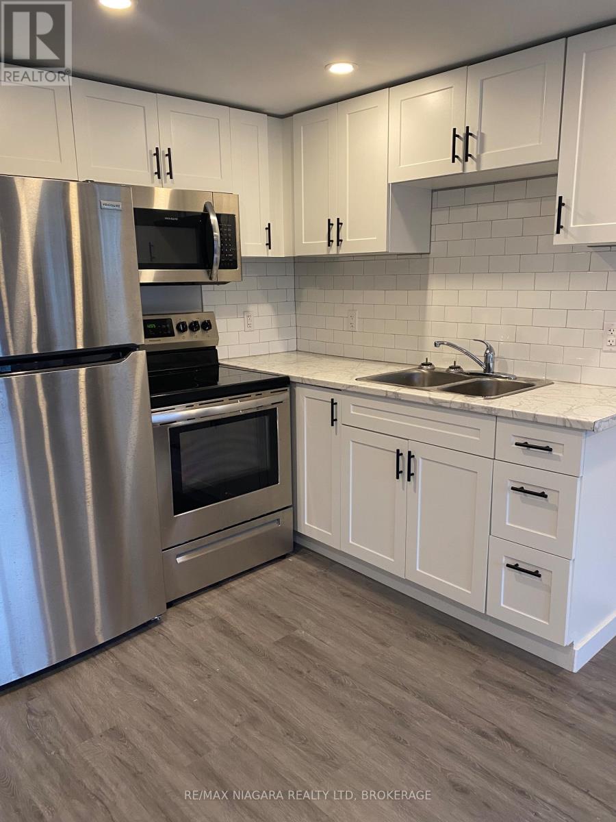 1 Braden Avenue, Welland, Ontario  L3C 2R6 - Photo 2 - X12879920