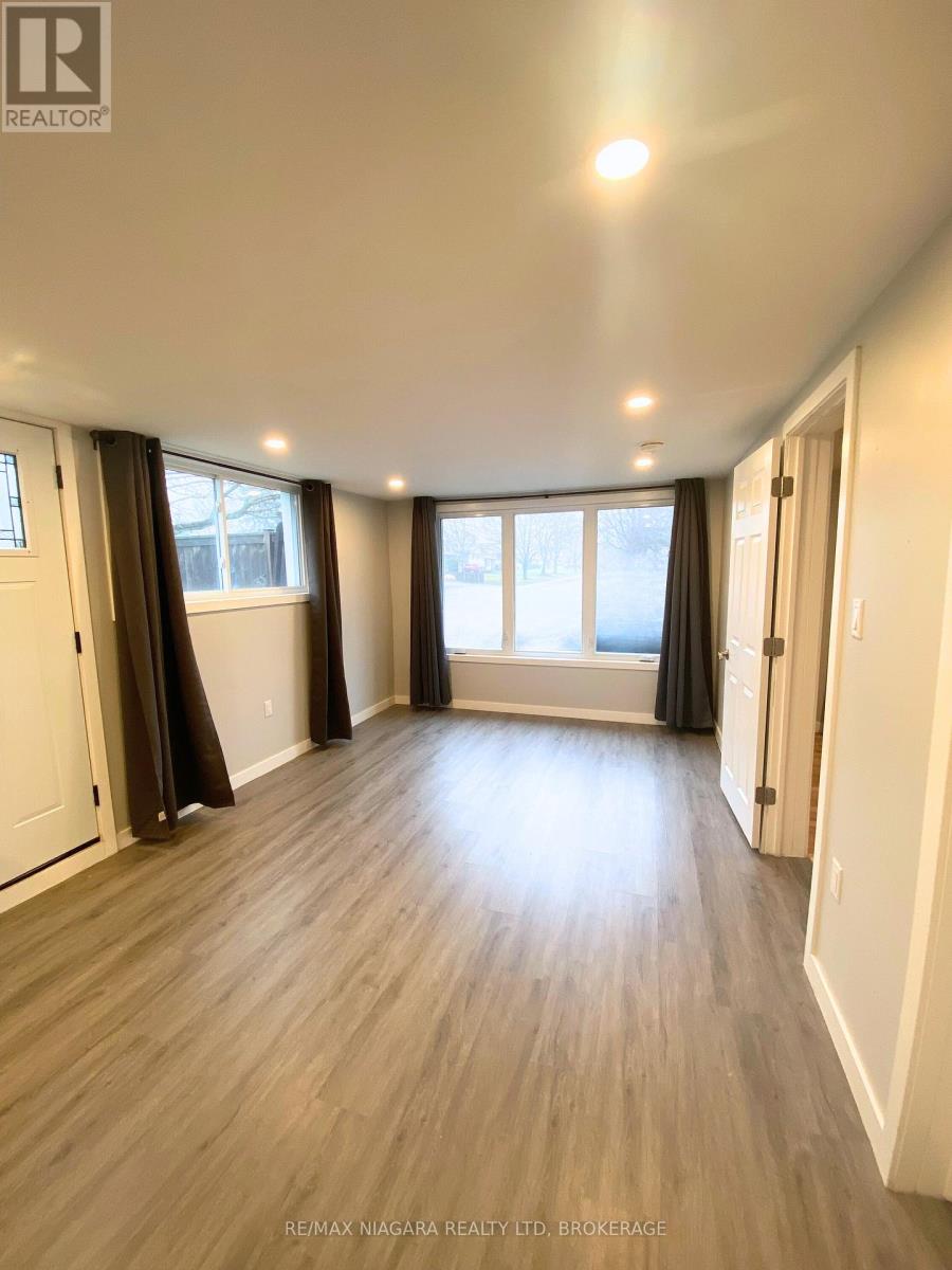 1 Braden Avenue, Welland, Ontario  L3C 2R6 - Photo 4 - X12879920