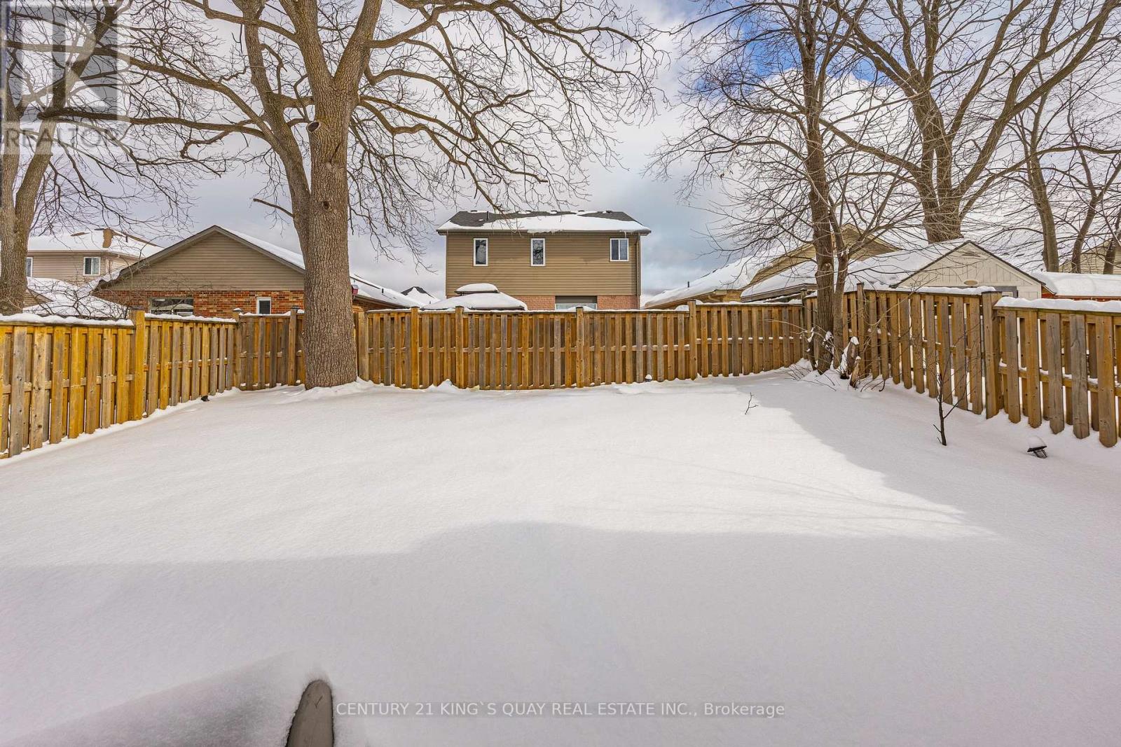 Photo 40 of 43 for 471 Sophia Crescent