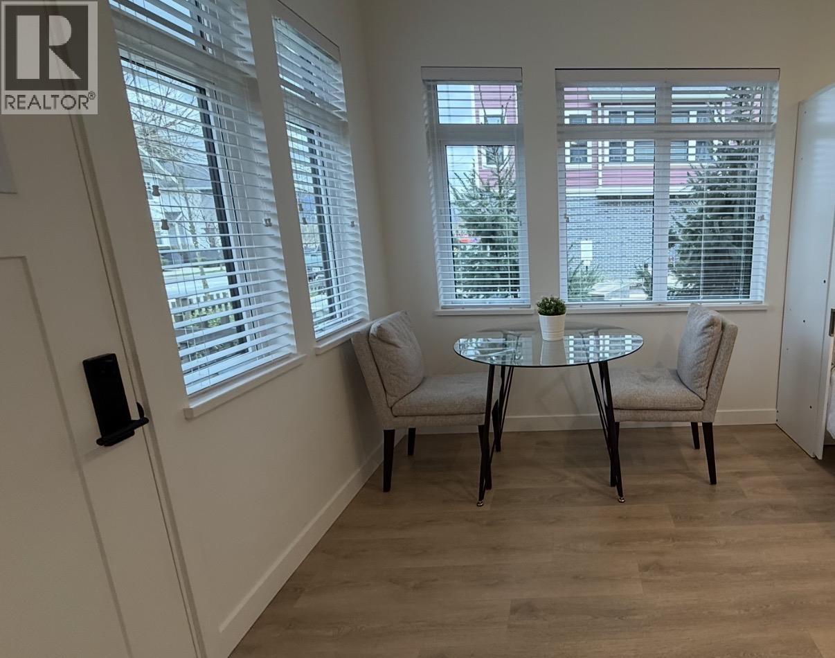 2825 St George Street, Port Moody, British Columbia  V3H 0L6 - Photo 3 - R3099496