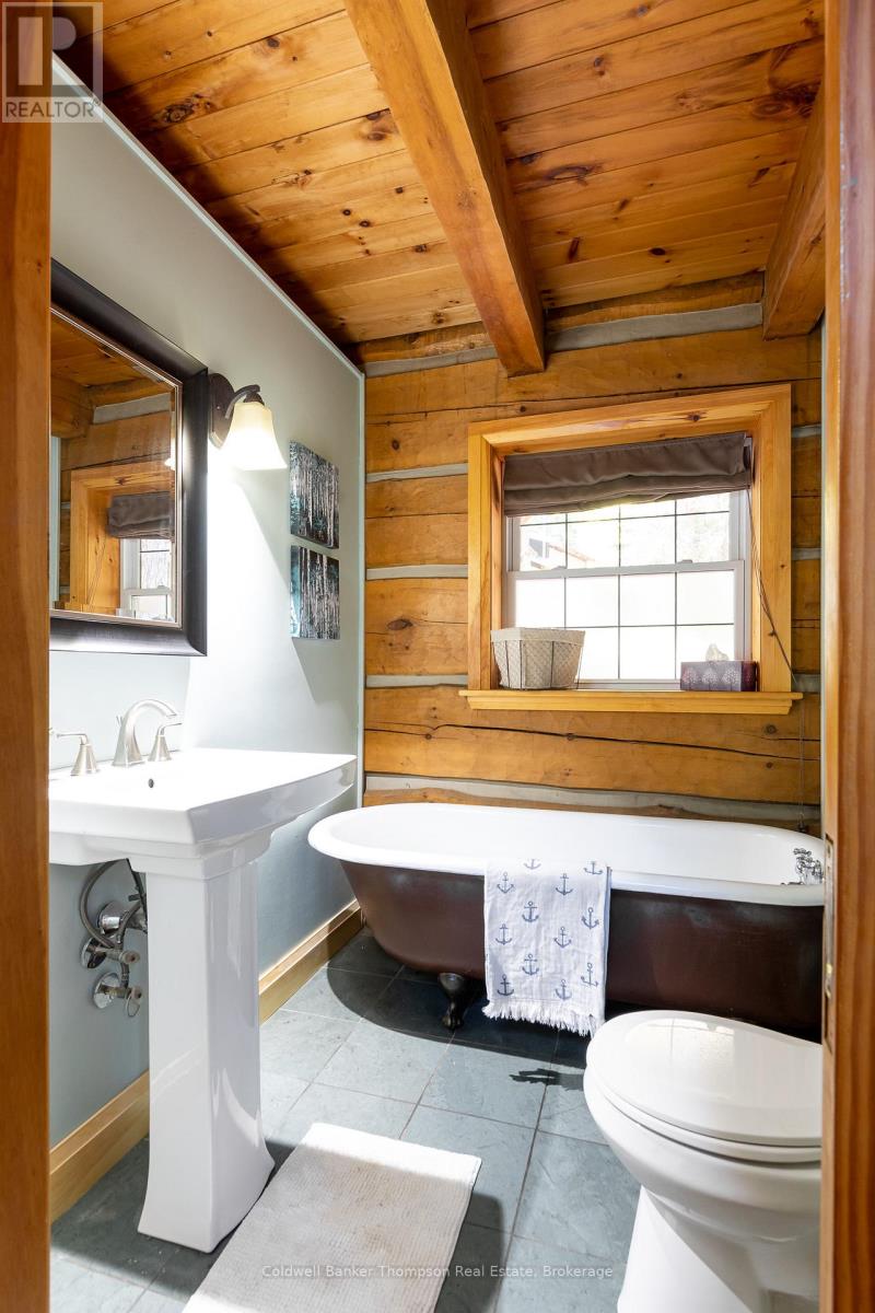 18 Port Vernon Lane, Huntsville, Ontario  P1H 2J2 - Photo 15 - X12879826