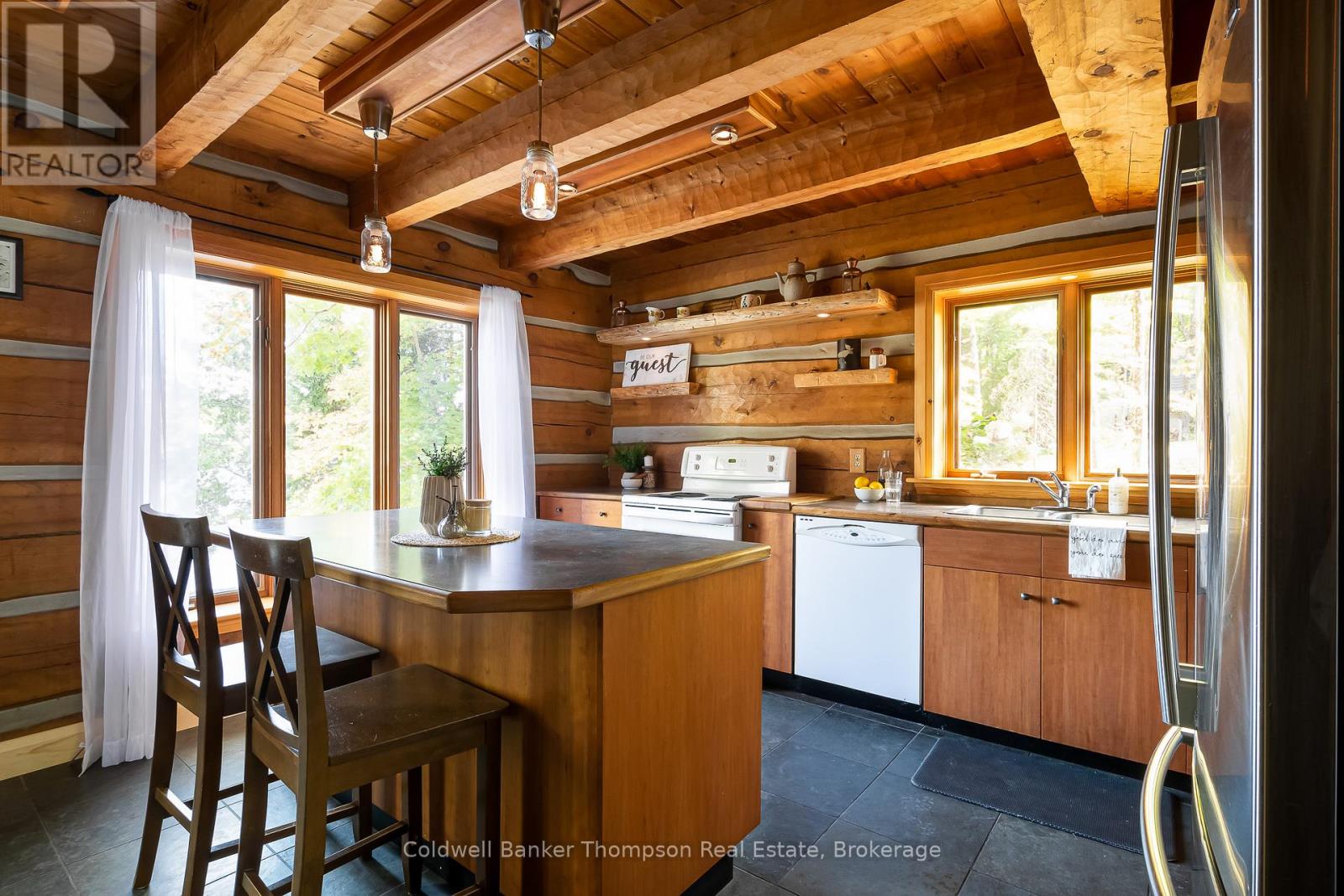 18 Port Vernon Lane, Huntsville, Ontario  P1H 2J2 - Photo 4 - X12879826