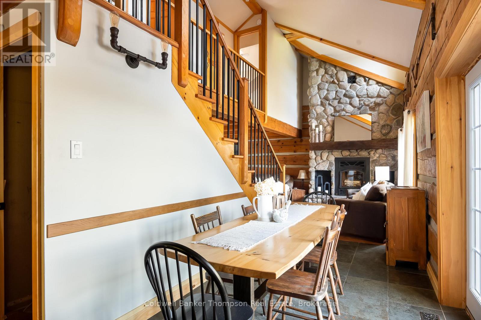 18 Port Vernon Lane, Huntsville, Ontario  P1H 2J2 - Photo 6 - X12879826