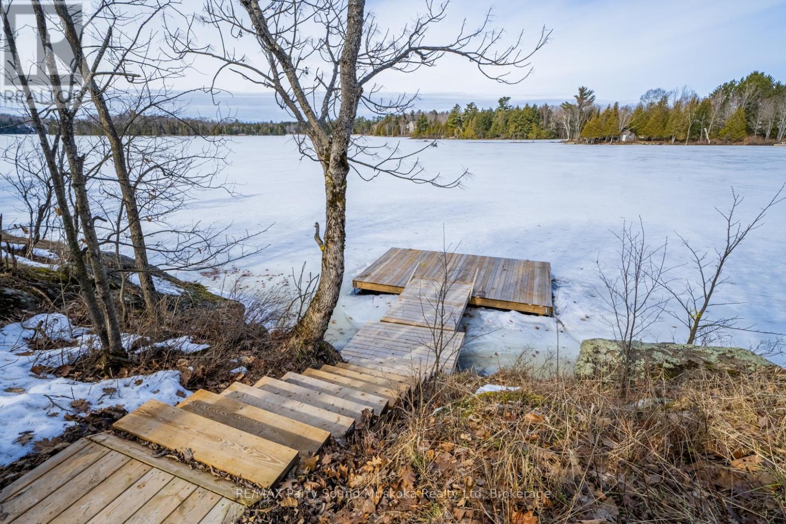 730 124 Highway, Mckellar, Ontario  P0G 1C0 - Photo 9 - X12879836