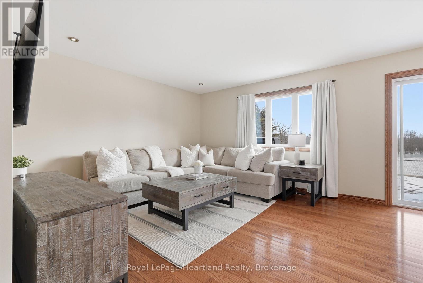 1020 Brussels Line, Howick, Ontario  N0G 2X0 - Photo 11 - X12879838