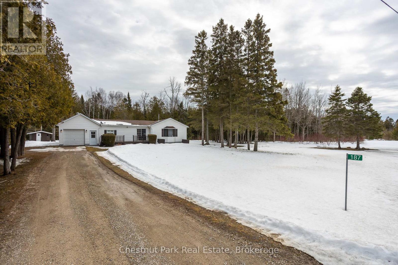 187 Warner Bay Road, Northern Bruce Peninsula, Ontario  N0H 2R0 - Photo 2 - X12879844