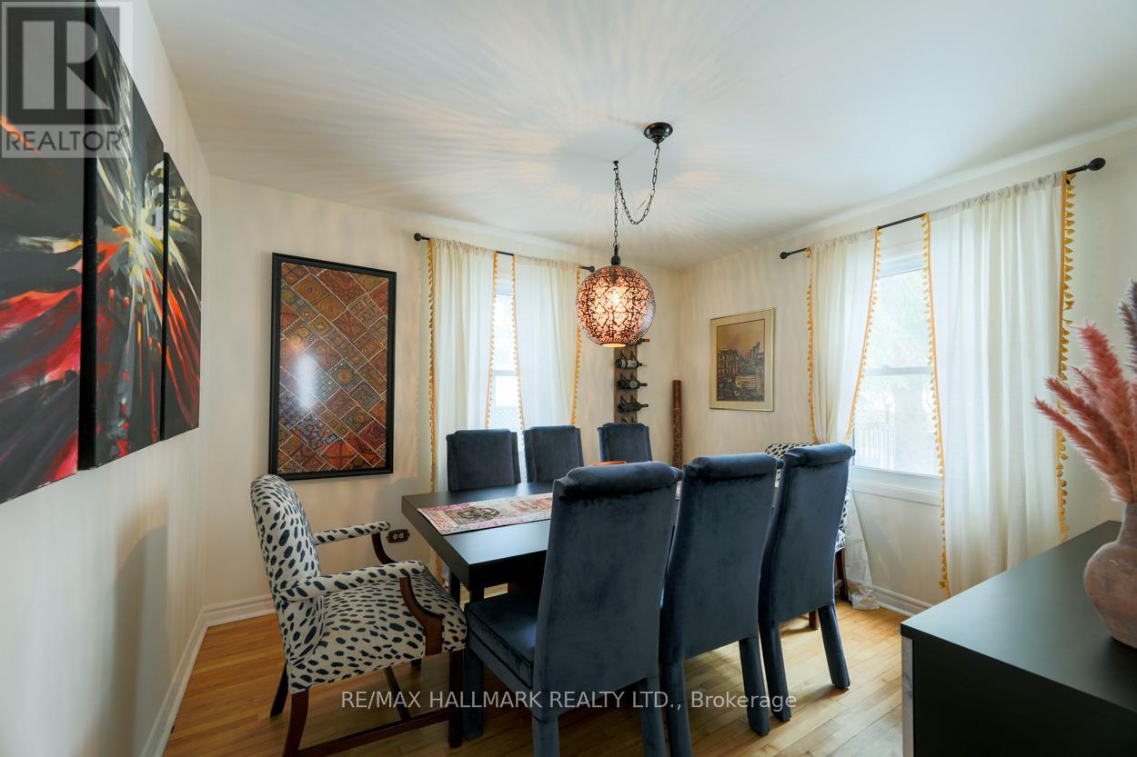 6 Warvet Crescent, Toronto, Ontario  M4B 1P3 - Photo 9 - E12792224