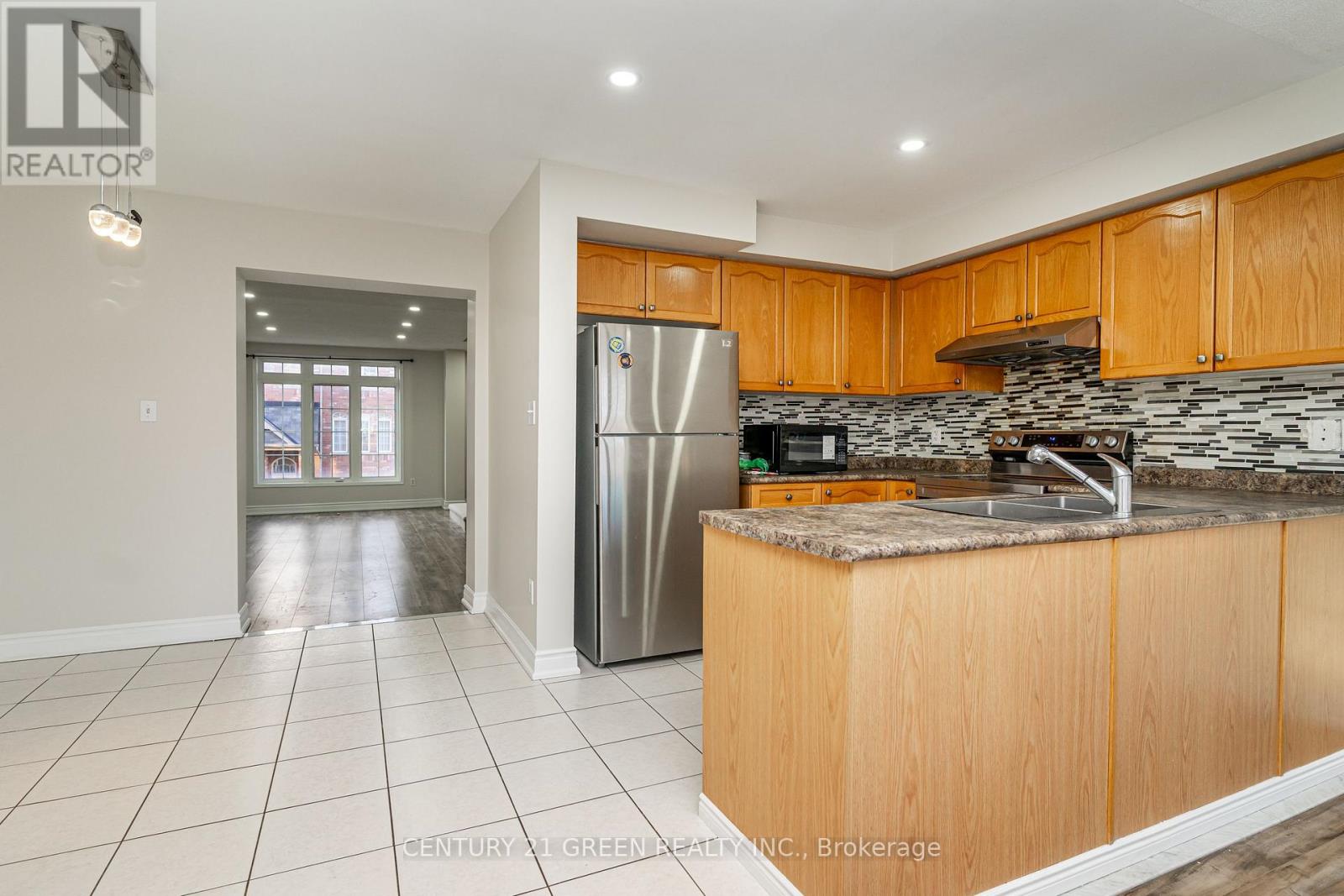 449 Aspendale Crescent, Mississauga, Ontario  L5W 0E7 - Photo 12 - W12879634